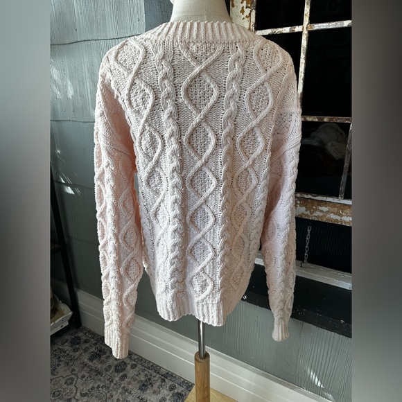 POL NEVER TOO COZY CABLE KNIT SWEATER IN LIGHT PINK - Picture 5 of 5